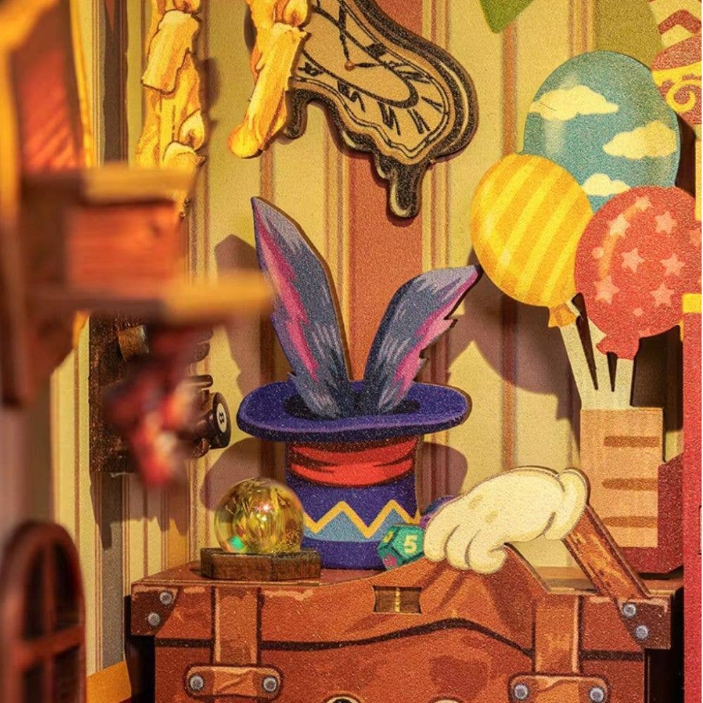 DIY Book Nook Kit - Amazing Toys Store