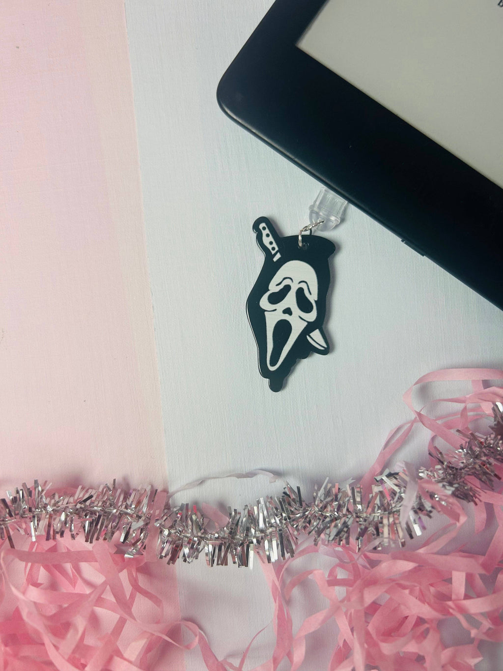 Halloween Mask Kindle Charm – USB-C Spooky Dust Plug Accessory