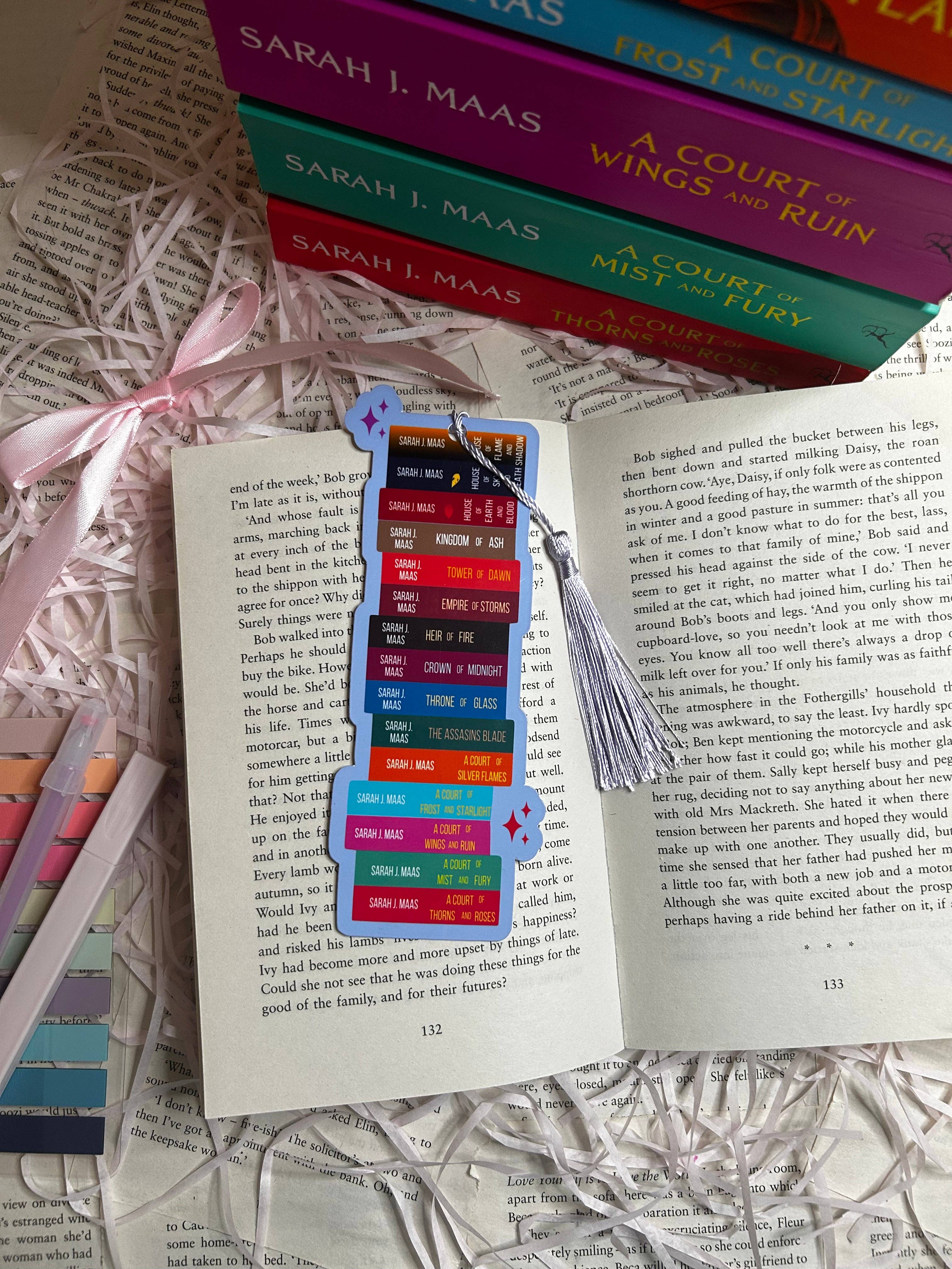 Sarah J. Maas Bookstack Bookmark – 400GSM, Tassel, Official
